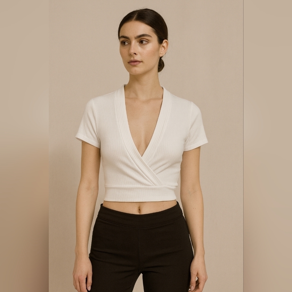 ZARA Trafaluc White Ribbed Wrap Crop Top – Size M